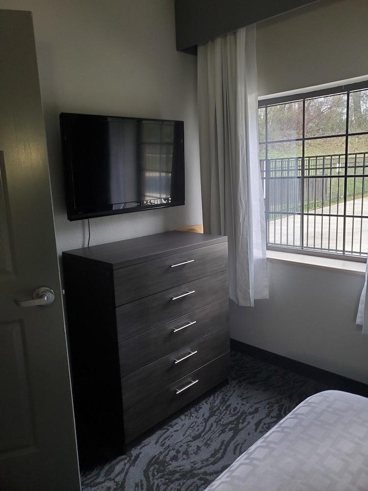 Candlewood Suites Knoxville Airport-Alcoa By Ihg Екстериор снимка